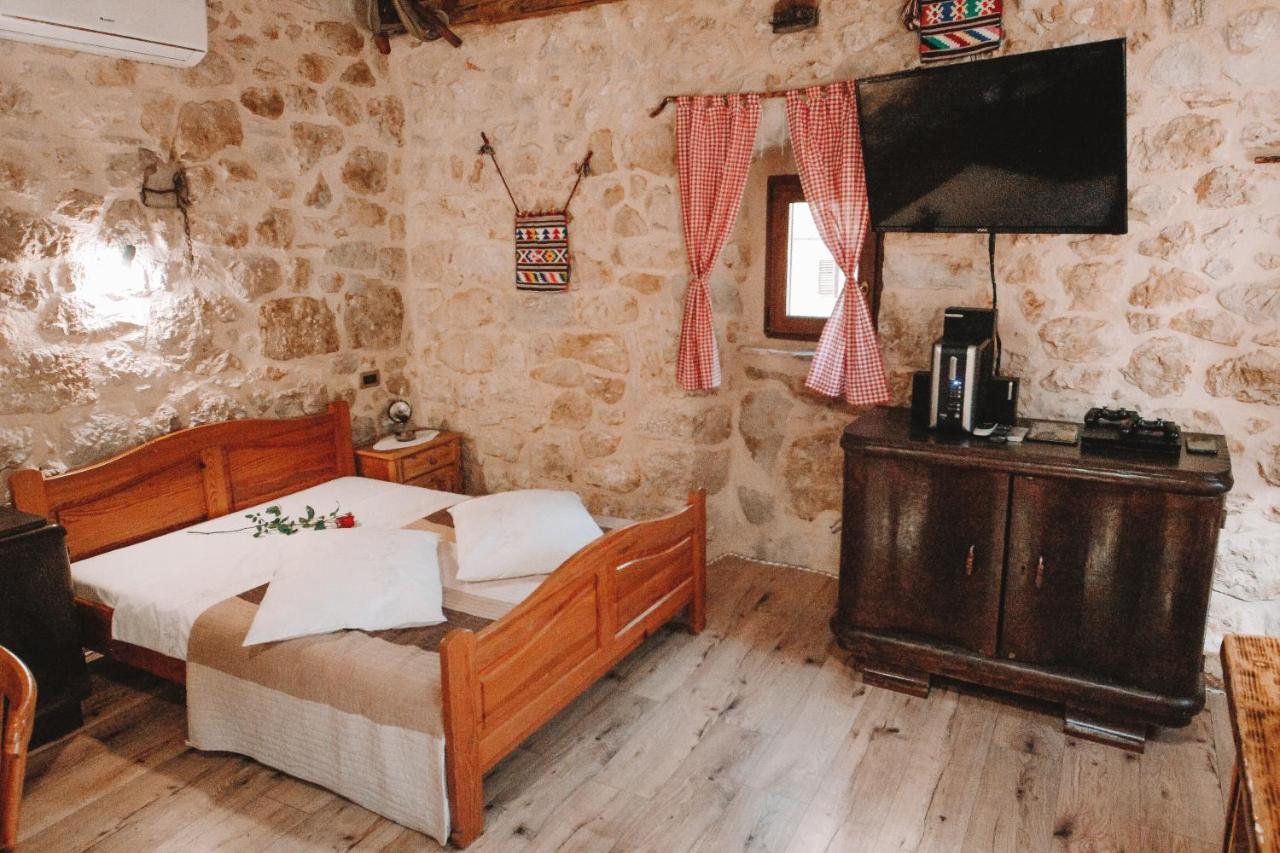 The Old Stable 1861 Villa Imotski Exterior photo